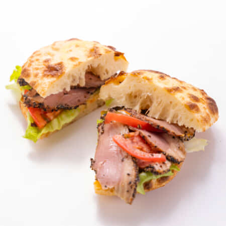 合鴨パストラミサンドセット｜一宮でピザ・ハンバーガーのデリバリー・テイクアウトならPizzBurg一宮Way