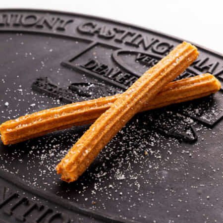 チュロス2本｜一宮でピザ・ハンバーガーのデリバリー・テイクアウトならPizzBurg一宮Way