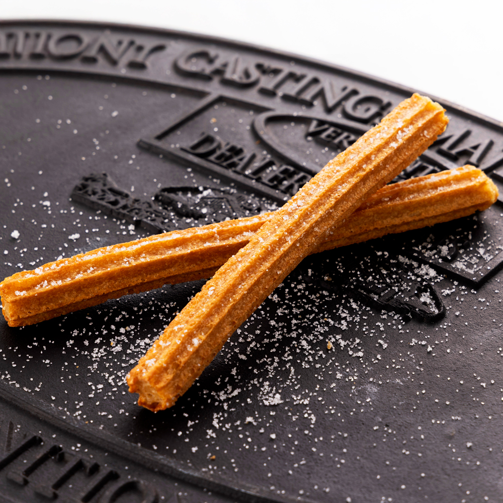 チュロス2本 チュロス2本|一宮でピザ・ハンバーガーのデリバリー・テイクアウトならPizzBurg一宮Way